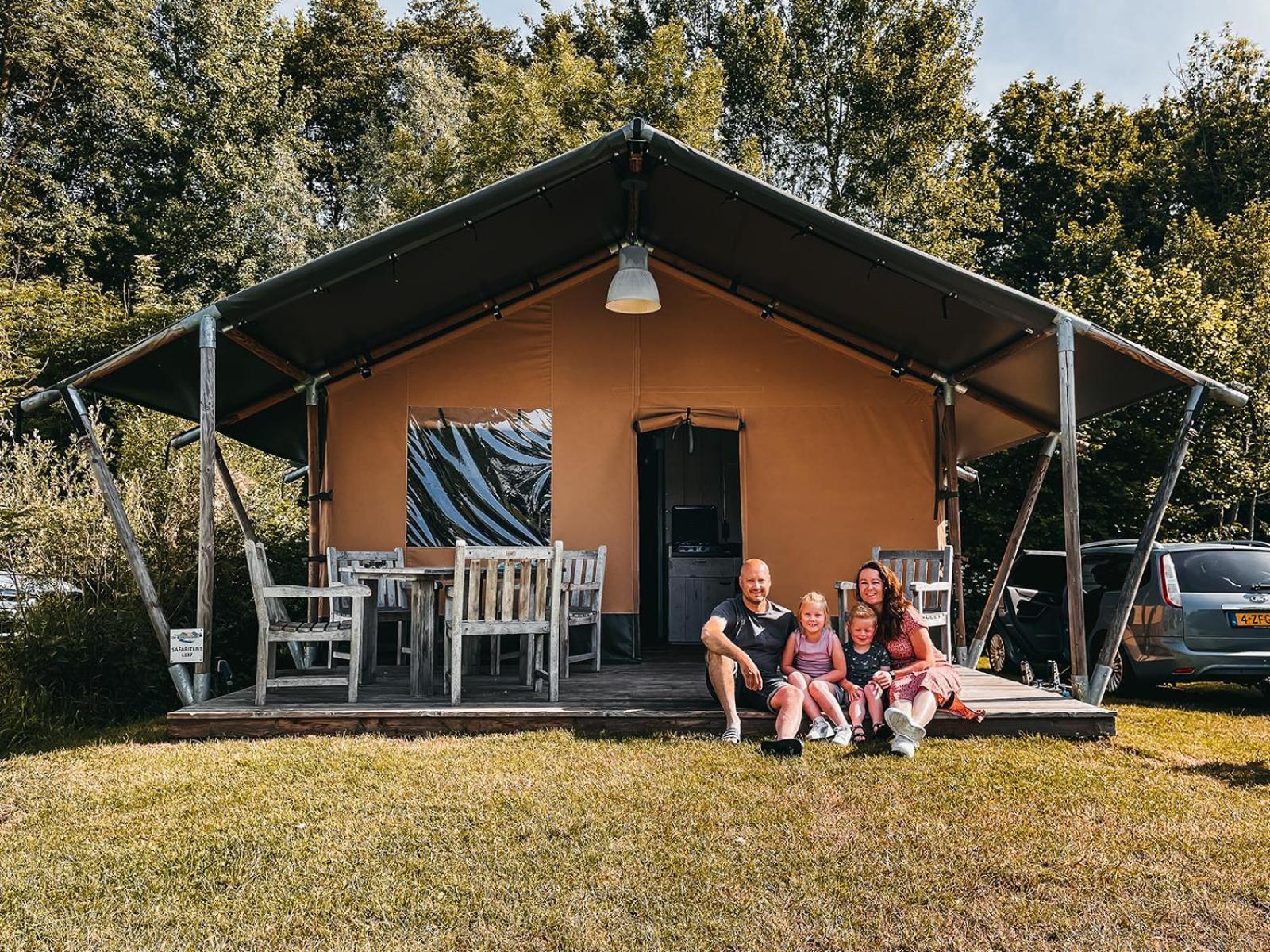 Camping De Rammelbeek Lattrop Стая снимка