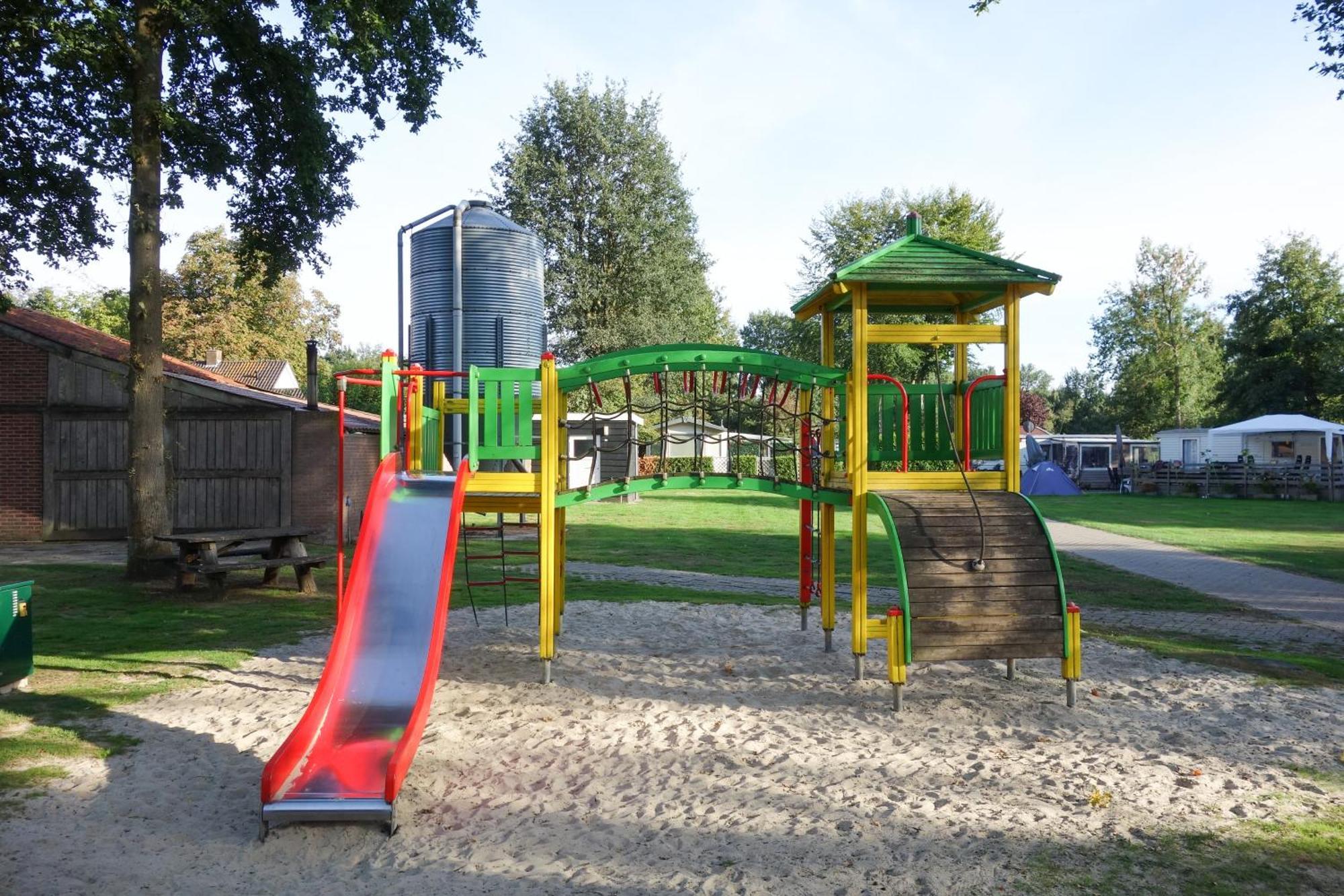 Camping De Rammelbeek Lattrop Екстериор снимка